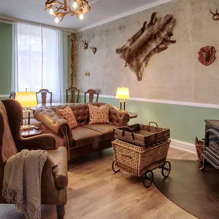 Herrenzimmer Mit Kamin Und Terrasse Daire *