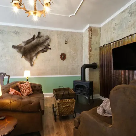 Herrenzimmer Mit Kamin Und Terrasse Annaberg-Buchholz